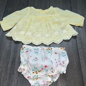 Old Navy infant girl floral crochet/Lacey like top and diaper cover